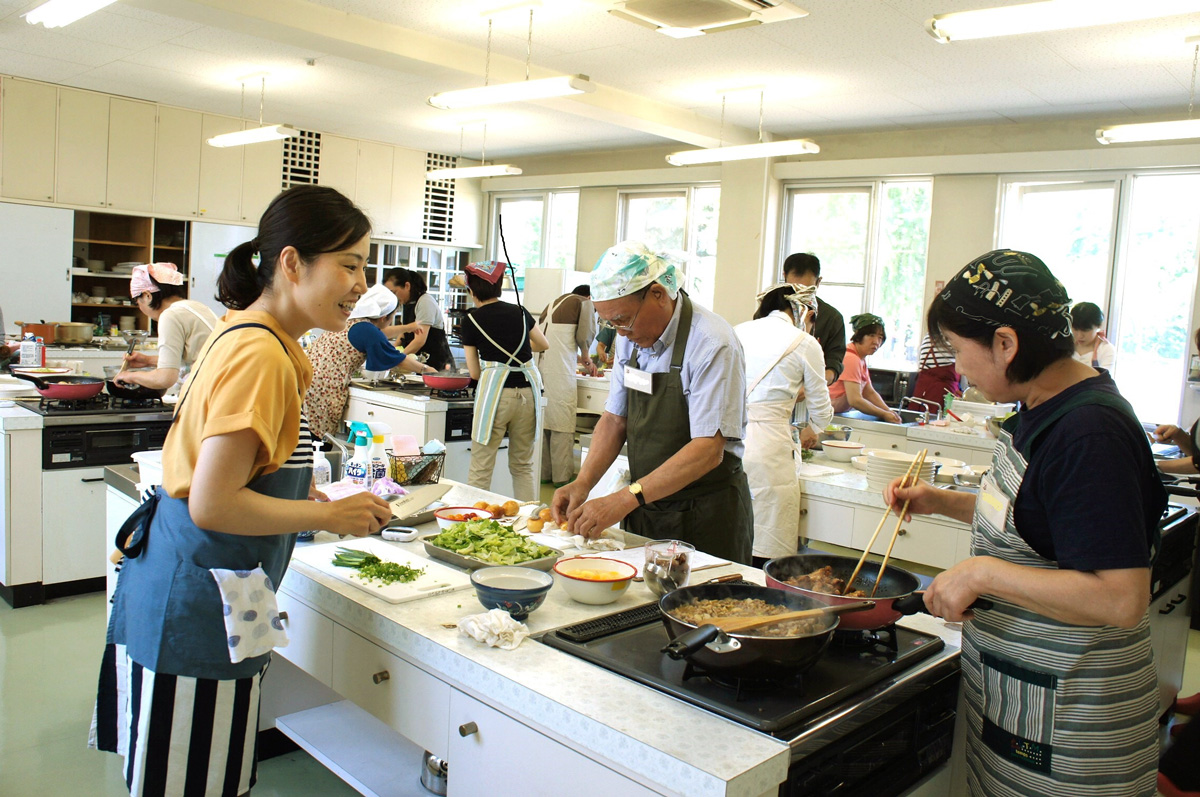 
公開講座「食文化と地域貢献」